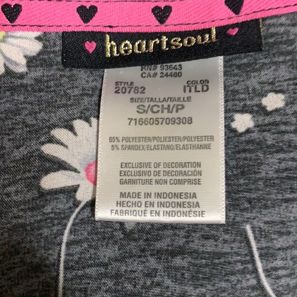 Scrubs - Picture 2 of 3